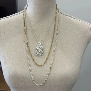 White and gold vintage necklace